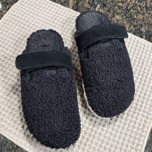 Sorel Black Fleece Viibe Faux Shearling Clog